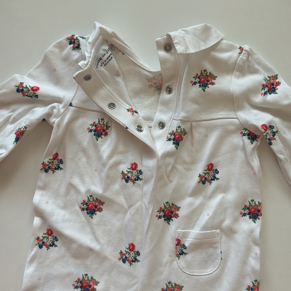 EUC Janie and Jack Classic White Floral Baby One-Piece with Red Trim 6-12 months - Picture 4 of 5